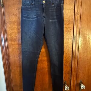 Bandolino Dark wash Smooth Operator Skinny Jeans Size 8